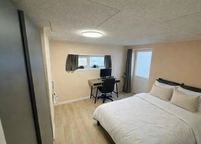 Hel Hus I Rolig By Villa *